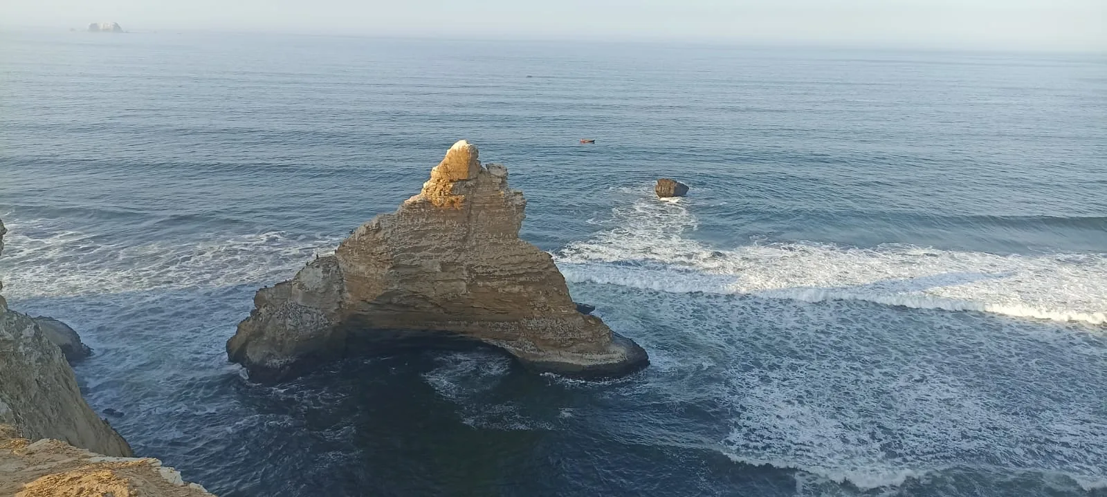 Acantilados Reserva de Paracas